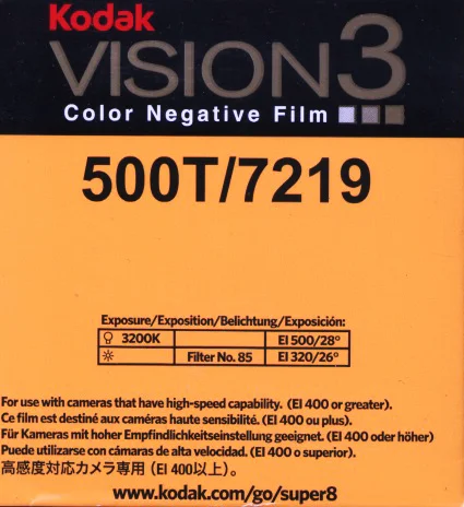 VISION 3 500T_Super 8_May 2017 — MONO NO AWARE